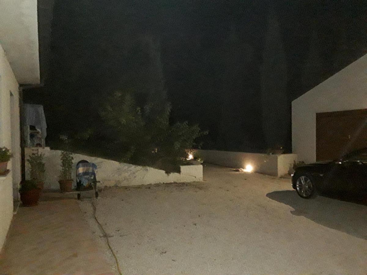La Casa nel Verde Larino Exterior foto